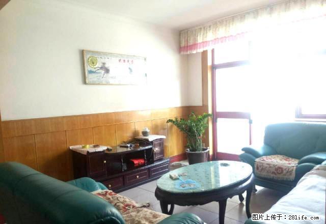 甘州区金沙苑小区110平三室两厅精装修有家具家电优价出租 - 房屋出租 - 房屋租售 - 张掖分类信息 - 张掖28生活网 zhangye.28life.net
